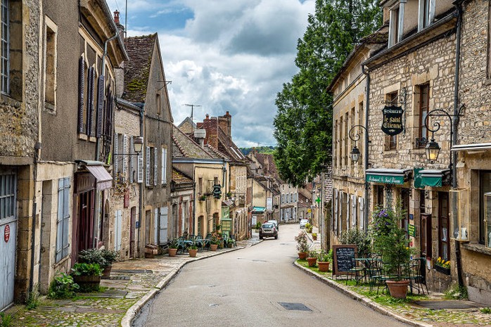 
Một con phố ở Vézelay - Ảnh: wp
