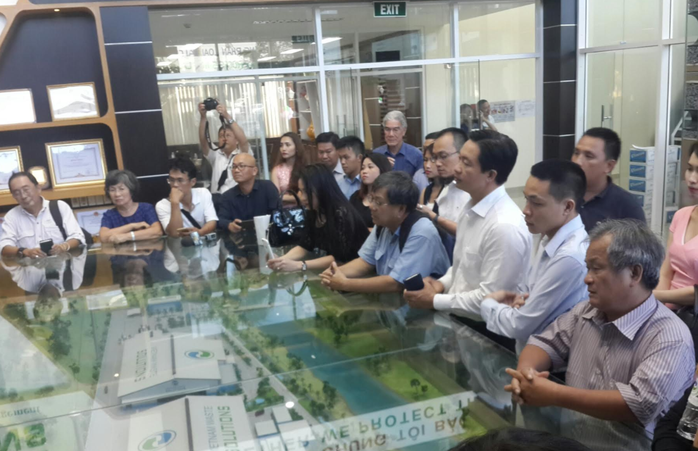 Các doanh nhân tham quan mô hình xử lý chất thải tại Khu Liên hợp Đa Phước