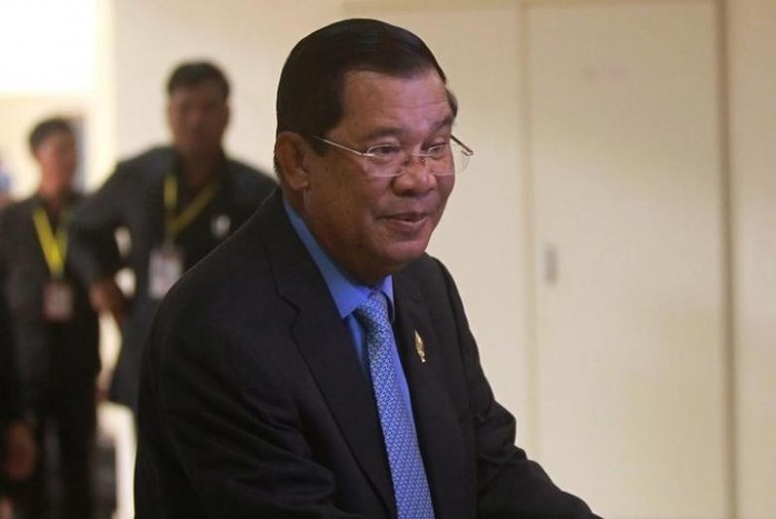 
Thủ tướng Campuchia Hun Sen ủng hộ ứng viên Donald Trump. Ảnh: Reuters
