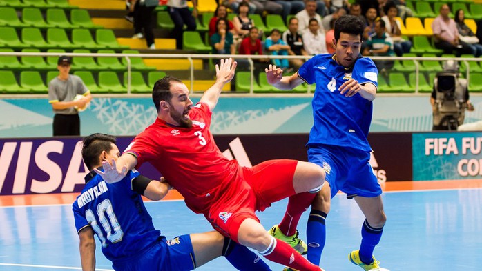 Thái Lan không thể vào tứ kết dù thi đấu rất nỗ lực trước Azerbaijan