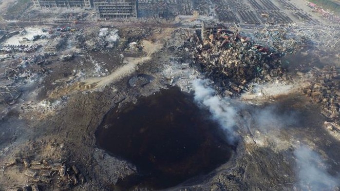
Khung cảnh tan hoang sau vụ nổ ở TP Thiên Tân. Ảnh: EPA
