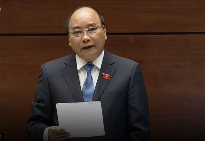 Thủ tướng Nguyễn Xuân Phúc trả lời chất vấn của đại biểu Quốc hội sáng 17-11 - Ảnh chụp qua màn hình