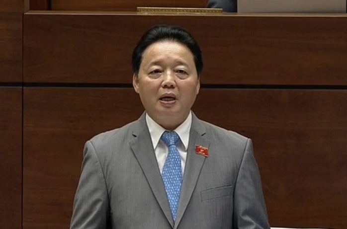 
Bộ trưởng Bộ Tài nguyên và Môi trường Trần Hồng Hà trả lời chất vấn của đại biểu - Ảnh chụp qua màn hình
