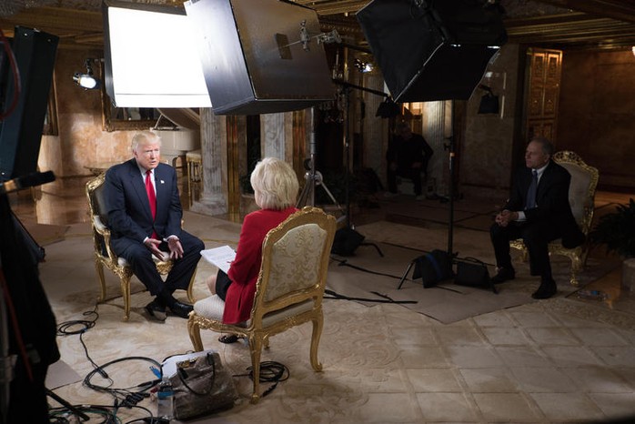 
Tỉ phú Donald Trump trả lời phỏng vấn đài CBS. Ảnh: CBS News
