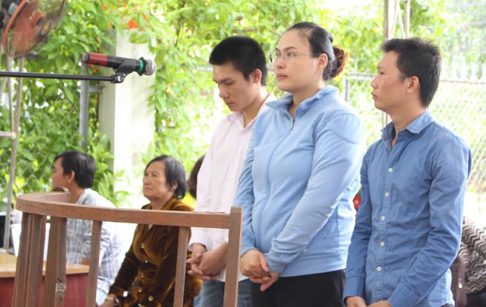 
Các bị cáo tại phiên tòa lưu động tại Nhà văn hóa cộng đồng phường Tân Phong, TP Biên Hòa
