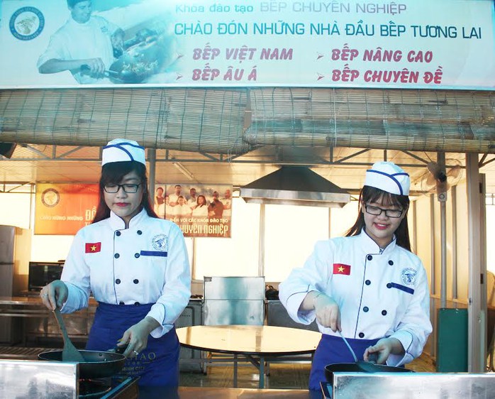 
Chỉ 2,73 triệu đồng sẽ thành thạo hơn 100 món Việt, món Âu Á đặc sắc trong vòng 3 tháng tại Trung cấp Việt Giao
