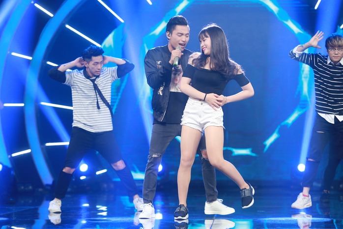 Việt Thắng trong ca khúc của quán quân Vietnam Idol năm nước, Trọng Hiếu, Em là bà nội của anh