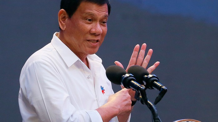 
Tổng thống Rodrigo Duterte trong hội nghị kinh doanh ngày 13-10 tại thủ đô Manila. Ảnh: AP
