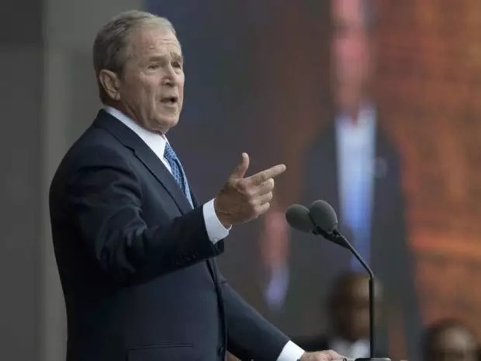 Cựu Tổng thống Mỹ George W. Bush. Ảnh: AP
