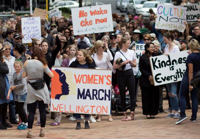 ...và thủ đô Wellington - New Zealand. Ảnh: REUTERS