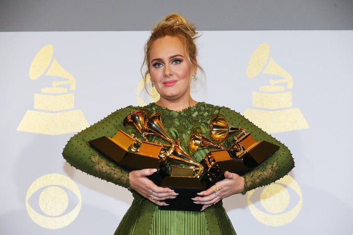 Adele chiến thắng 5 hạng mục được đề cử