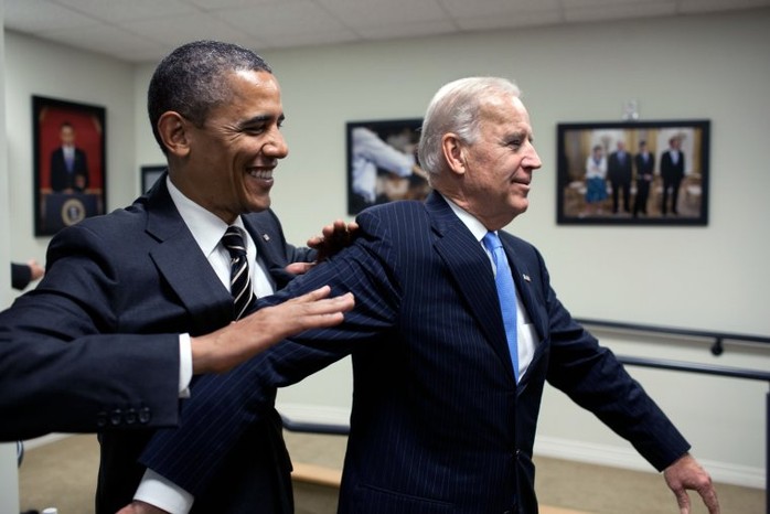 
Những khoảnh khắc thân mật và vui vẻ giữa Tổng thống Obama và cấp phó Biden. Ảnh: WHITE HOUSE
