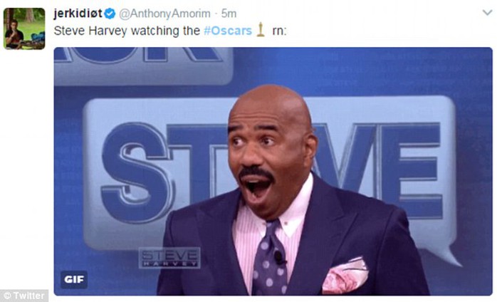 Steve Harvey được lôi vào sự cố của Oscar