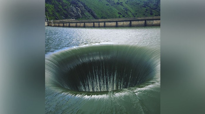 Hiện tượng thú vị tái diễn ở hồ chứa Berryessa sau nhiều năm. Ảnh: RT
