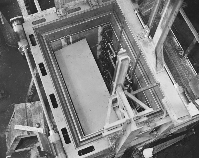 
Hầm Mosler trong quá trình xây dựng. Ảnh: National Archives
