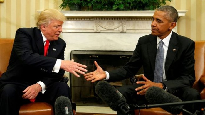 Ông Barack Obama bác cáo buộc từ ông Donald Trump. Ảnh: Reuters
