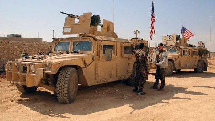 
Gần đây, Mỹ đã đưa thêm 400 binh sĩ tới hỗ trợ SDF. Ảnh: AP
