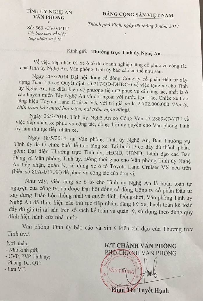 
Công văn báo cáo việc nhận xe doanh nghiêp tặng của Tỉnh ủy Nghệ An.
