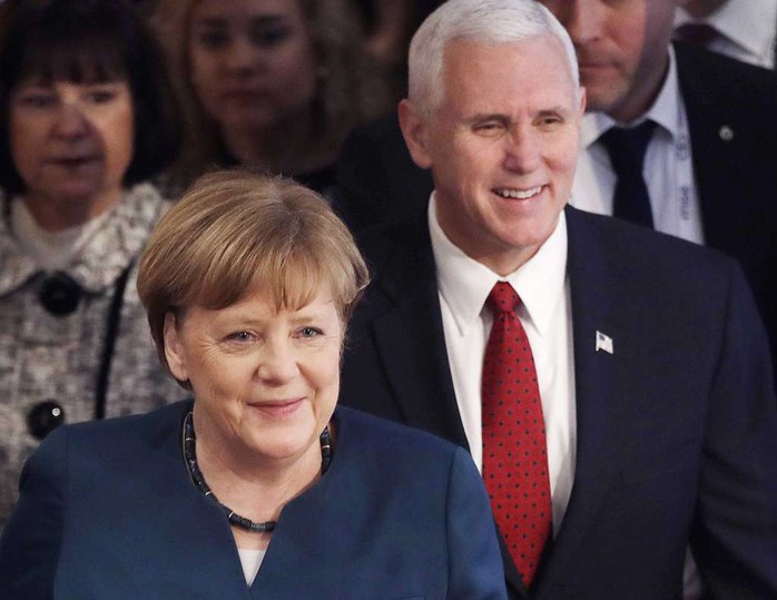 
Thủ tướng Đức Angela Merkel và Phó Tổng thống Mỹ Mike Pence tại Munich ngày 18-2 Ảnh: AP
