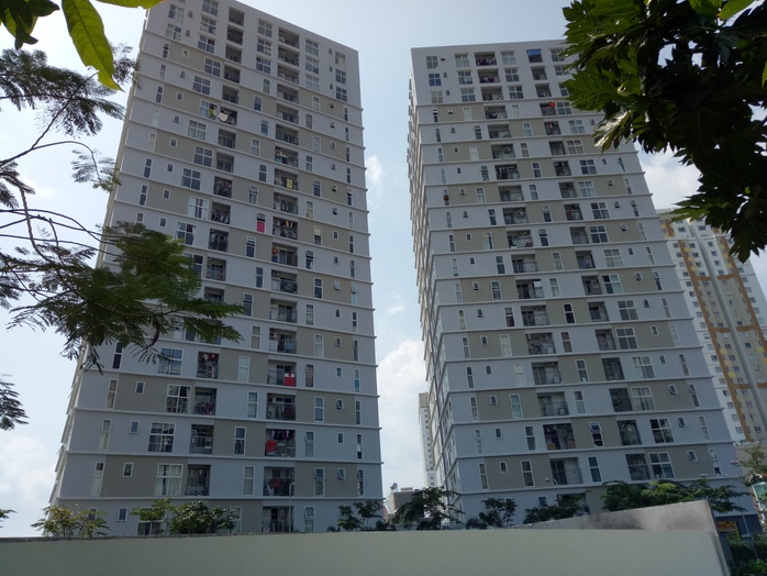 
Chung cư Thủ Thiêm Sky (quận 2, TP HCM) là một trong những công trình thuộc dự án nhà ở xã hội phục vụ cho người có thu nhập thấp Ảnh: LÊ PHONG

