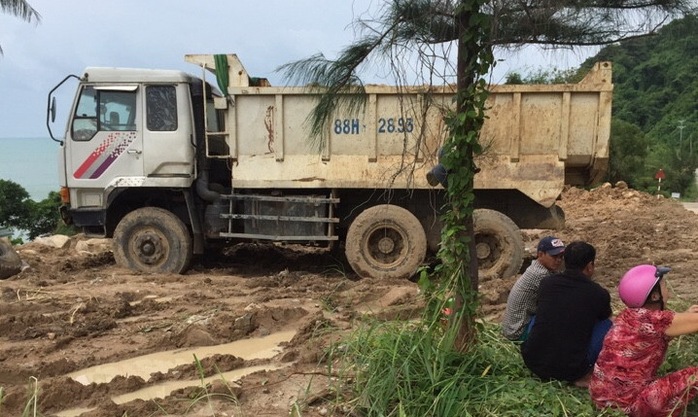 
Một phần thửa đất của ông Dũng sang nhượng từ ông Giang đã được Công ty TNHH Sản xuất giống thủy sản Trung Sơn san lấp để làm dự án.
