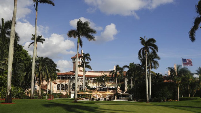 
Khu nghỉ dưỡng Mar-a-Lago của ông Trump, nơi ông nghỉ ngơi cuối tuần liên tiếp trong 3 tuần qua. Ảnh: AP
