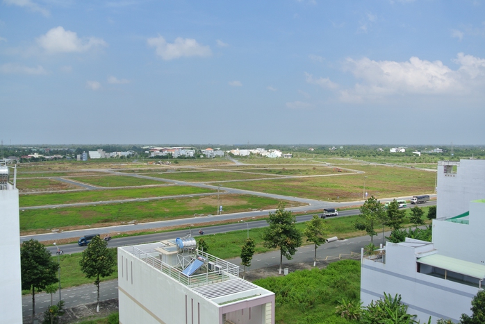 Giá đất chỉ tăng từ phía bên chào bán và chưa ghi nhận nhiều mức tăng từ các giao dịch thành công nên bị hoài nghi tăng ảo, không phản ánh đúng nhu cầu thật của thị trường.