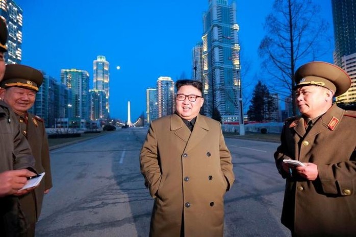 
Lãnh đạo Kim Jong-un tại Bình Nhưỡng hôm 16-3. Ảnh: Reuters
