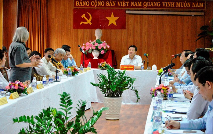 Bí thư Thành ủy TP HCM Đinh La Thăng làm việc với Trường Đại học Sân khấu điện ảnh TP HCM ngày 28-2