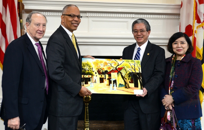 Đại sứ Việt Nam tại Mỹ Phạm Quang Vinh gặp Phó Thống đốc Rutherford
