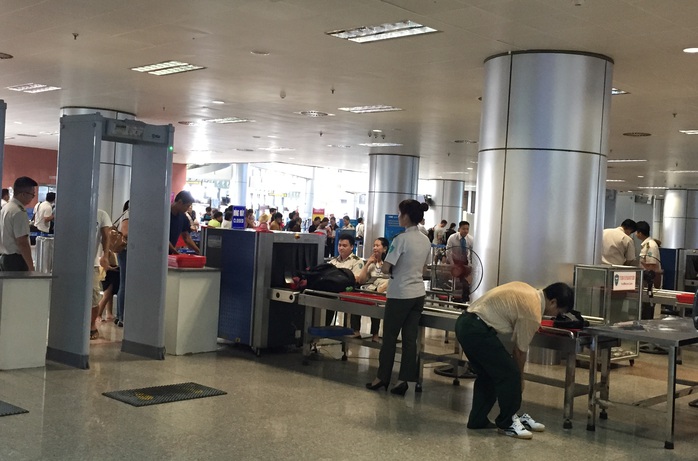 
Điểm soi chiếu an ninh ở sân bay quốc tế Nội Bài
