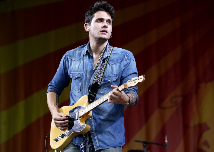 John Mayer lãng tử trên sân khấu