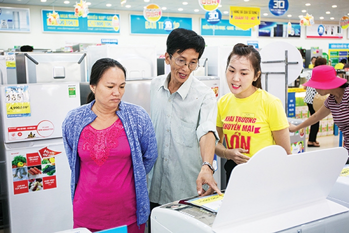 Công ty Thế giới Di động (MWG) cho biết đã lên kế hoạch sẽ mở rộng hệ thống bán lẻ Điện máy Xanh trong năm 2017 lên tới 400 siêu thị và shop.
