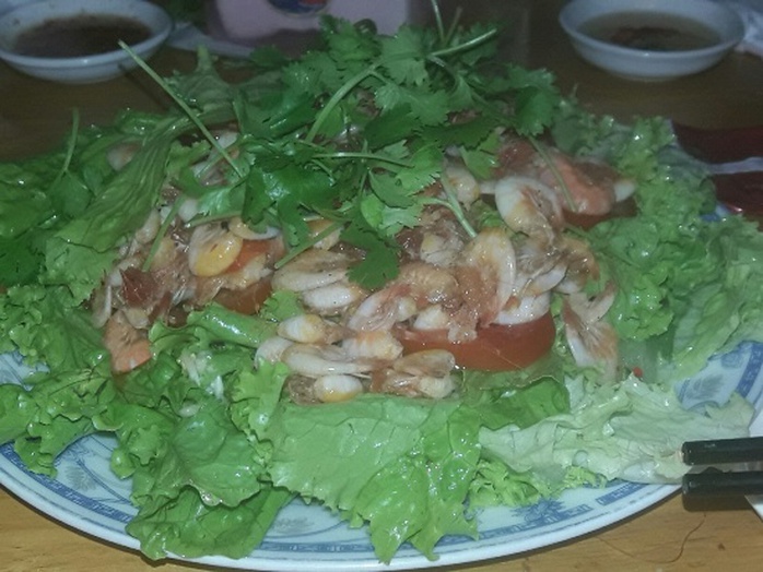 Salad chà rinh chua ngọt.