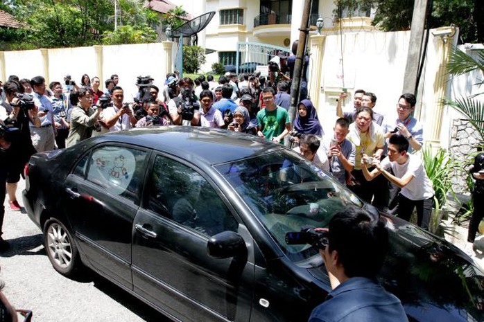 
Đại sứ Triều Tiên tại Malaysia Kang Chol vừa rời Đại sứ quán tại Jalan Batai. Ảnh: The Star
