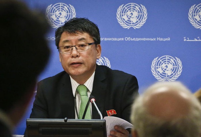 
Phó đại sứ Triều Tiên tại Liên Hiệp Quốc (LHQ) Kim In Ryong. Ảnh: AP
