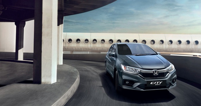 
Tại thị trường Ấn Độ, Honda City 2017 có 5 bản trang bị là S, SV, V, VX và ZX. Trong đó, ZX là bản trang bị cao cấp nhất.
