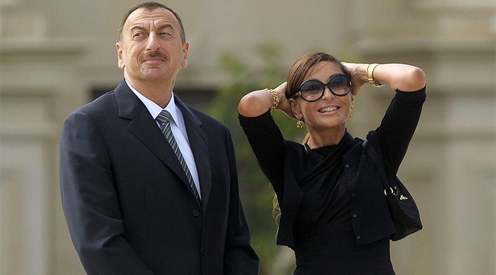 
Tổng thống Azerbaijan bổ nhiệm vợ làm phó tổng thống thứ nhất. Ảnh: SPUTNIK

