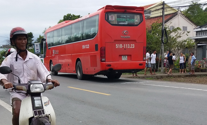 
Xe Phương Trang cán tử vong 2 người đàn ông đi trên xe máy
