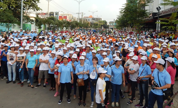 
CNVC-LĐ quận Gò Vấp, TP HCM tham gia chương trình đi bộ đồng hành sáng 12-3
