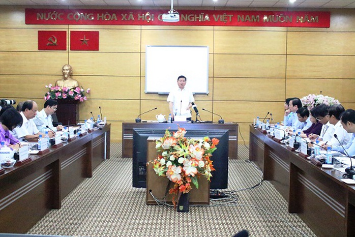 
Bí thư Đinh La Thăng phát biểu tại buổi làm việc với Sở GD-ĐT TP HCM ngày 23-2
