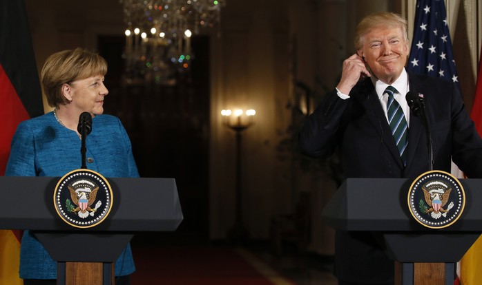 Tổng thống Trump và bà Merkel trong cuộc họp báo chung. Ảnh: Reuters