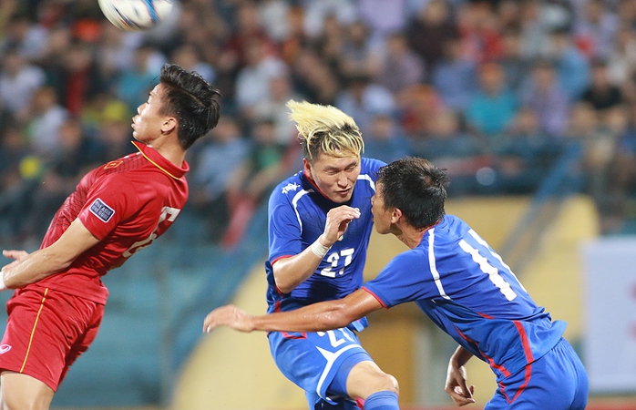 Hàng phòng ngự tuyển Việt Nam thủng lưới dù Đài Loan đá 90 phút chí có đúng 1 cơ hội