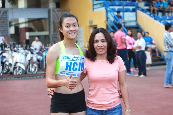 Với thành công của Tú Chinh trong năm 2016, HLV Thanh Hương của cô nhiều khả năng lọt vào tốp 3 HLV tài năng