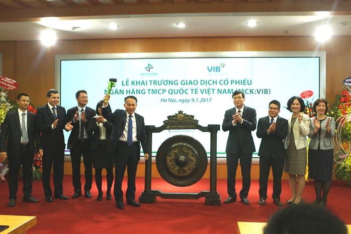 Lễ chào sàn của cổ phiếu VIB sáng 9-1
