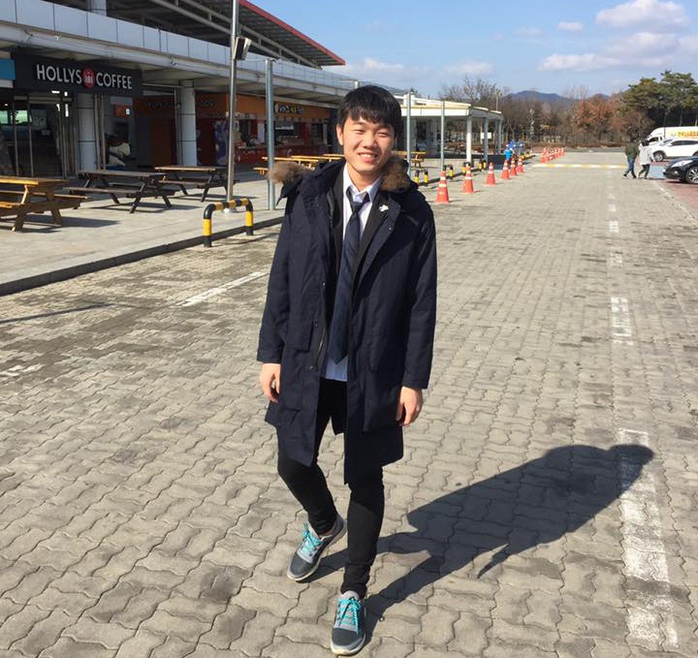 Xuân Trường háo hức đi thi bằng lái xe ở Hàn Quốc