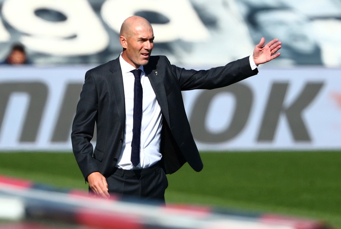 Zinedine Zidane từ chức, ghế nóng Real Madrid rung lắc dữ dội - Ảnh 1.