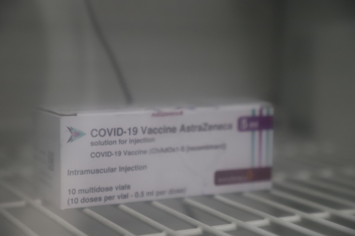 Không ghi nhận các phản ứng bất thường, Việt Nam vẫn tiêm vắc-xin Covid-19 của AstraZeneca - Ảnh 1.