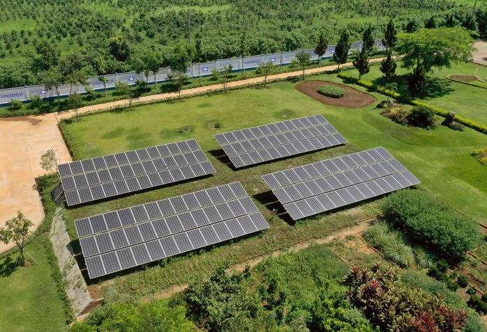Năng lượng mặt trời được triển khai trên toàn bộ hệ thống trang trại Vinamilk - Ảnh 1.