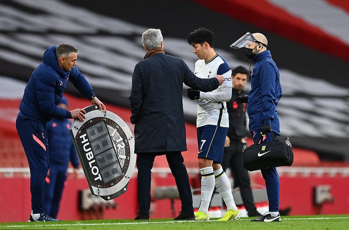 Nghiệt ngã phạt đền và thẻ đỏ, Tottenham thua đau Arsenal trận derby - Ảnh 2.